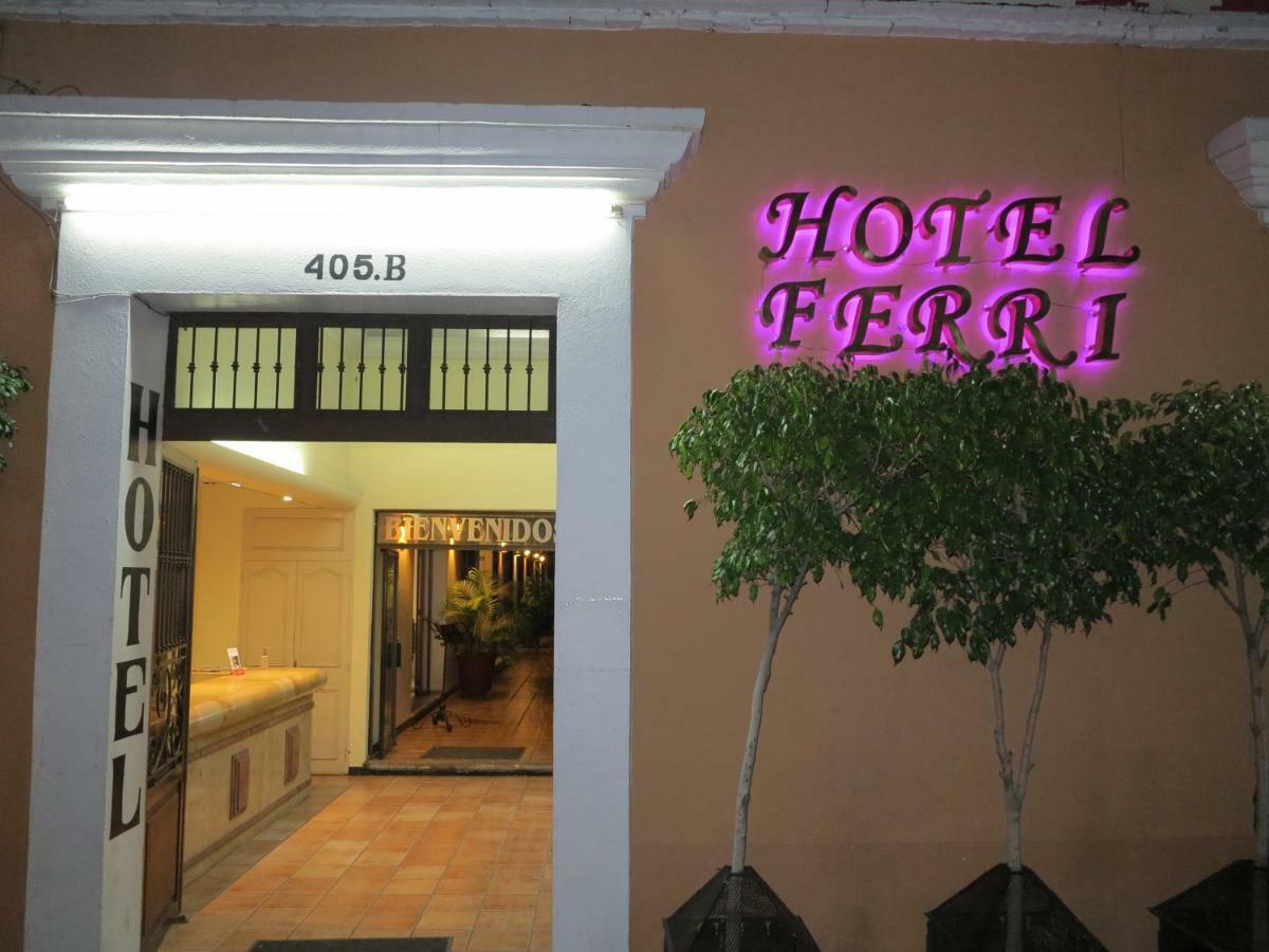 Hotel Ferri Oaxaca Экстерьер фото